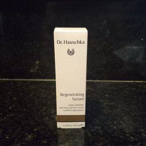 NIB (New in Box) Dr. Hauschka Regenerating Serum 1.0 fl oz / 30 ml